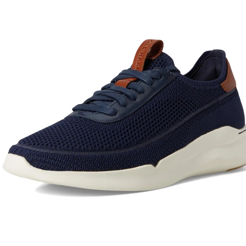 Grand Crosscourt Stitchlite Runox Sneakers
11.5 new no box